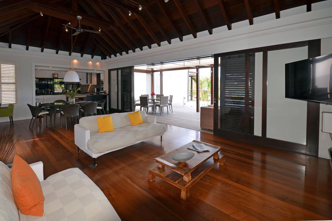 Villa Nikki1